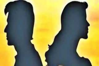 Wife complains against husband  Extramarital affair  dowry harassment  ವಿವಾಹೇತರ ಸಂಬಂಧ  ಪತ್ನಿಯನ್ನು ಮನೆಯಿಂದ ಹೊರಹಾಕಿದ ಪತಿ