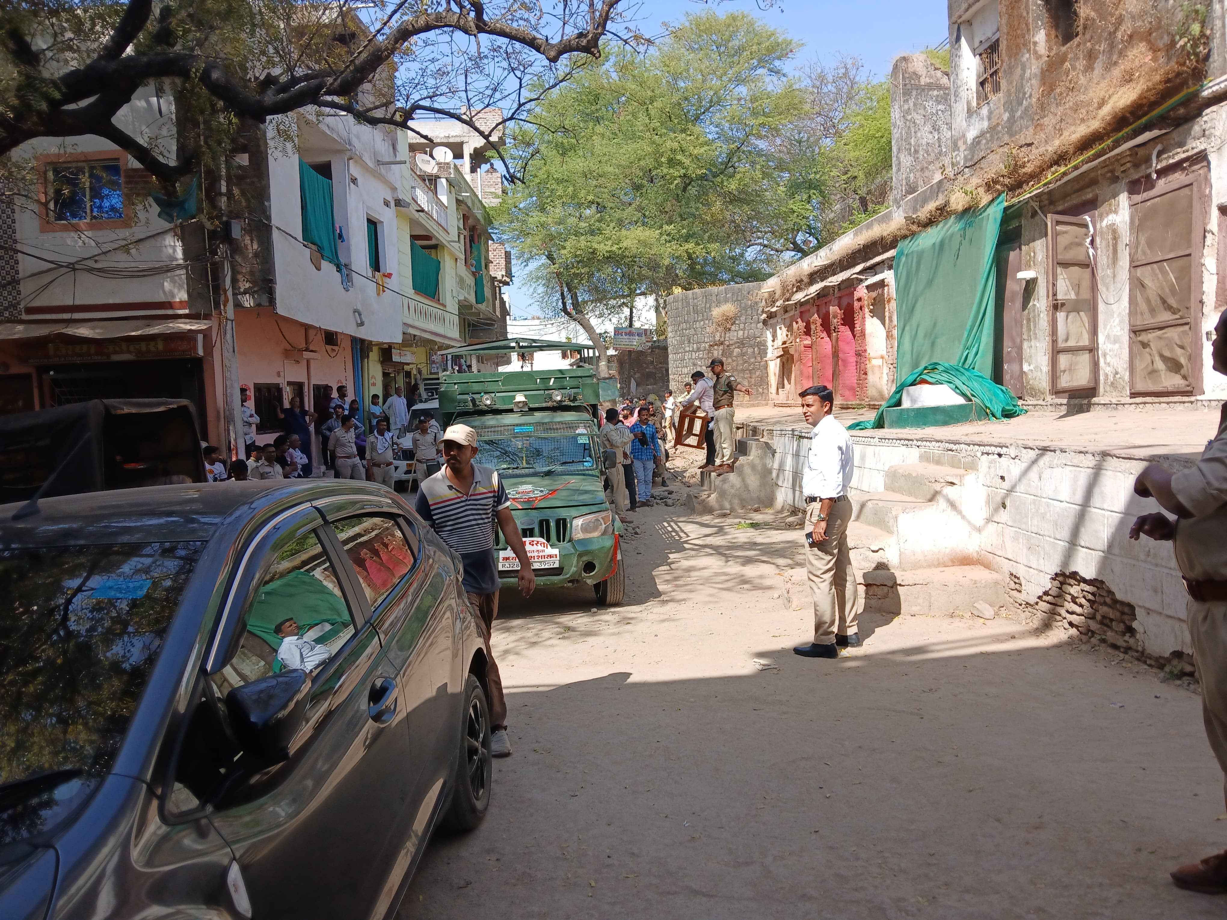 Vidisha forest department raids