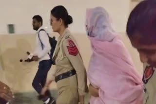 punjab female police constables arrested in Bathinda after heroin recovered from her vehicle
