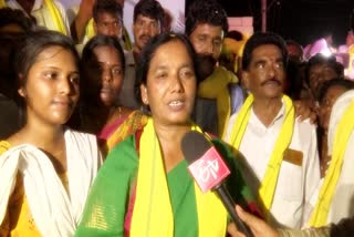 Paritala_Sunitha _Fire_on_YCP_MLA_Thopudurthi_Prakash_Reddy