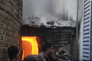 BURHANPUR HOUSE FIRE BREAKS OUT