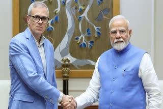 Omar Abdullah meets PM Modi in Delhi and disscuss pahalgam terror attack