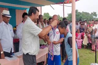 inter district dragon boat championship in Kukurmara of west kamrup