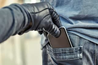 Man Resisted Cell Phones Thieves In Hyderabad