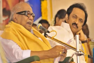 கருணாநிதியுடன் ஸ்டானின் உள்ள புகைப்படம்