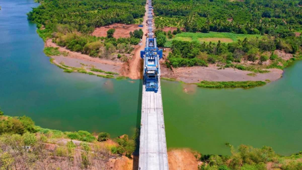 Gujarat Bullet Train Project: નવસારીમાં એક મહિનામાં ત્રણ નદી પુલ બનાવવામાં આવ્યા, ગુજરાતમાં બુલેટ ટ્રેન પ્રોજેક્ટનું કામ પૂરજોશમાં