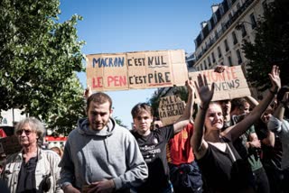 France protests Nearly 100 arrested on fifth night of unrest