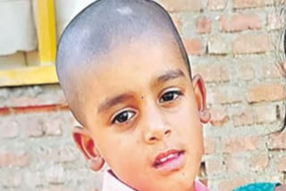 Telangana: Three-yr-old son cried, fell asleep next to father's dead body after accident