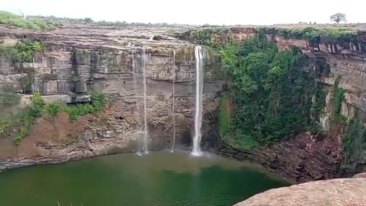 suicide in quety water fall