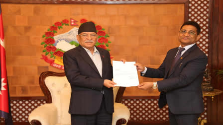 SHER BAHADUR DEUBA  PUSHPA KAMAL DAHAL PRACHANDA  NEPAL PM  NEPAL GOVERNMENT