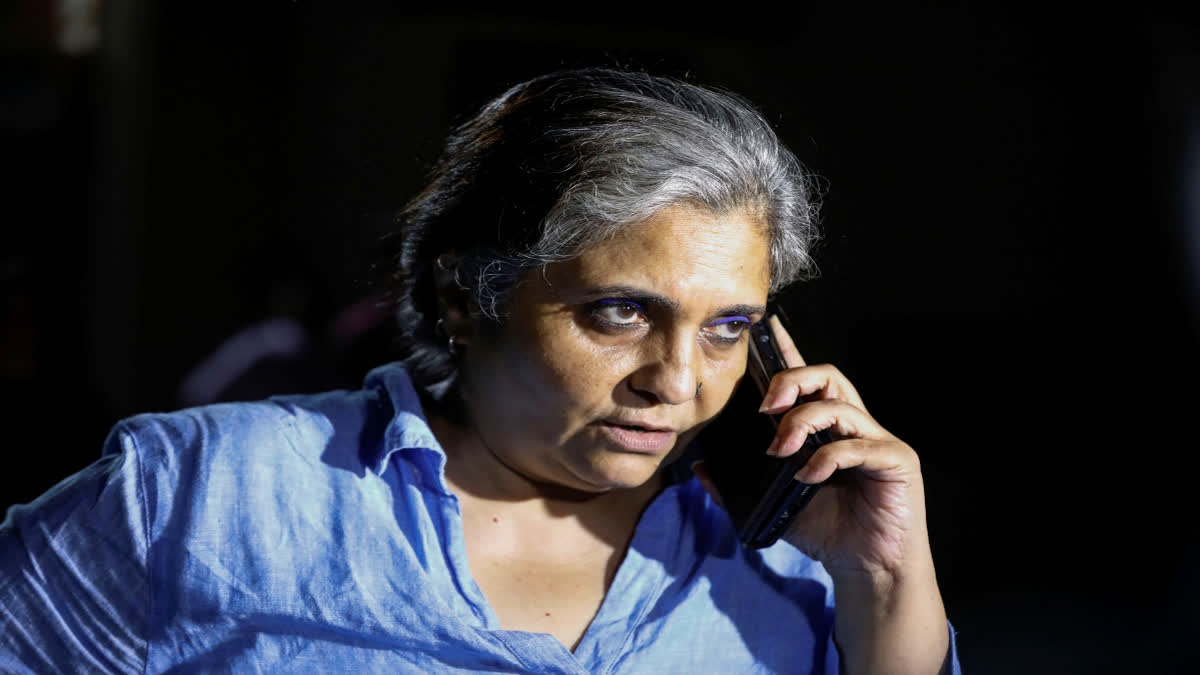 Justice Samir Dave of the Gujarat High Court on Thursday recused himself from hearing a plea filed by social activist Teesta Setalvad seeking quashing of an FIR filed against her by the Ahmedabad crime branch for allegedly fabricating evidence in the 2002 riots cases
