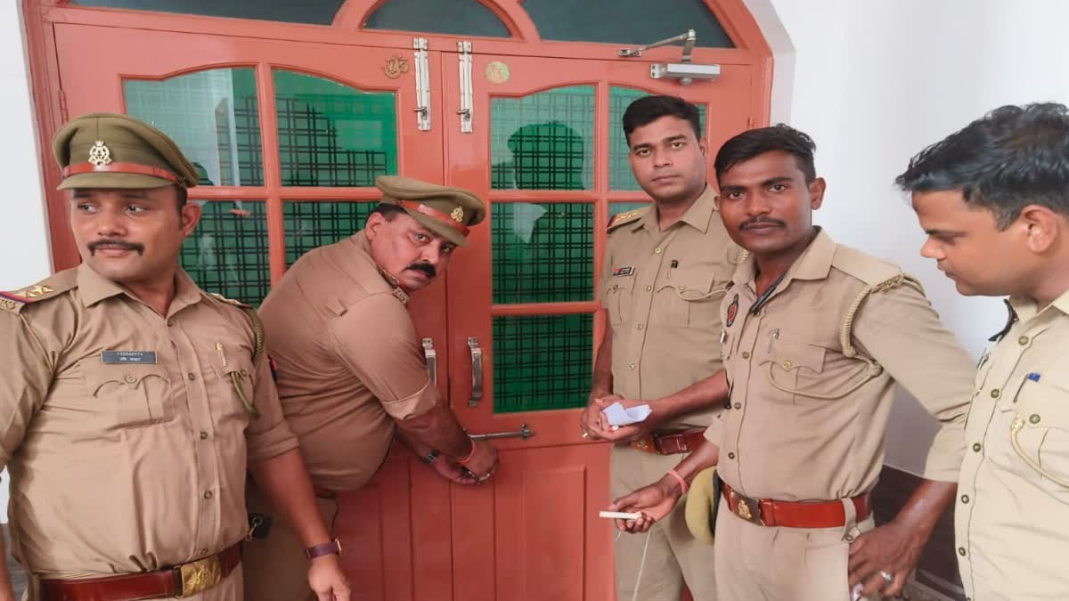 गैंगस्टर सुदेश उर्फ टिल्लू पर चला पुलिस का डंडा