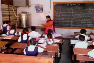 Mobile Phones Ban in Ahmedabad schools