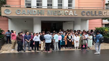 doctor attempted suicide in gandhi medical college