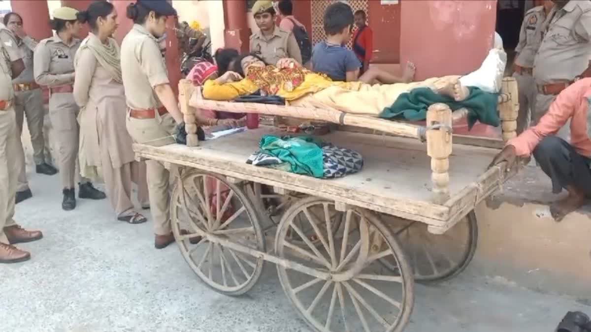 injured daughter in Agra