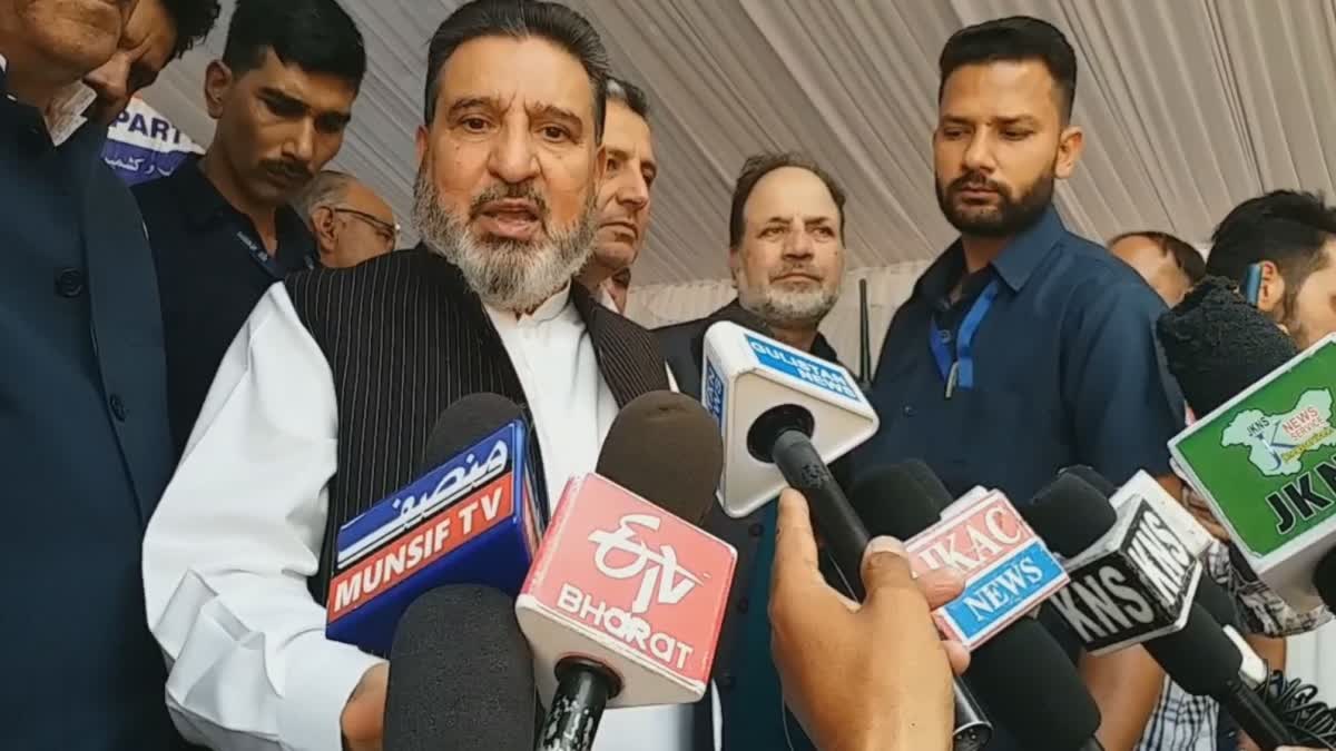 change-wont-come-through-election-boycotts-altaf-bukhari-in-party-convention-in-sopore