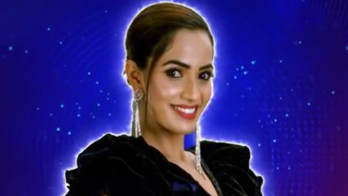 Bigg boss 7 Telugu : కార్తీక దీపం మోనిత.. ఇన్నీ కష్టాలు పడిందా?  కాళ్లకు చెప్పులు కూడా లేకుండా!