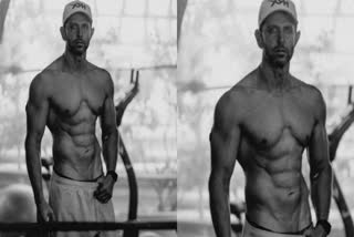 Hrithik Roshan Shared his Shirtless photo