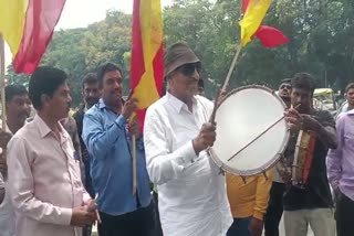 vatal-nagaraj-protest-for-cauvery-water-in-mysore