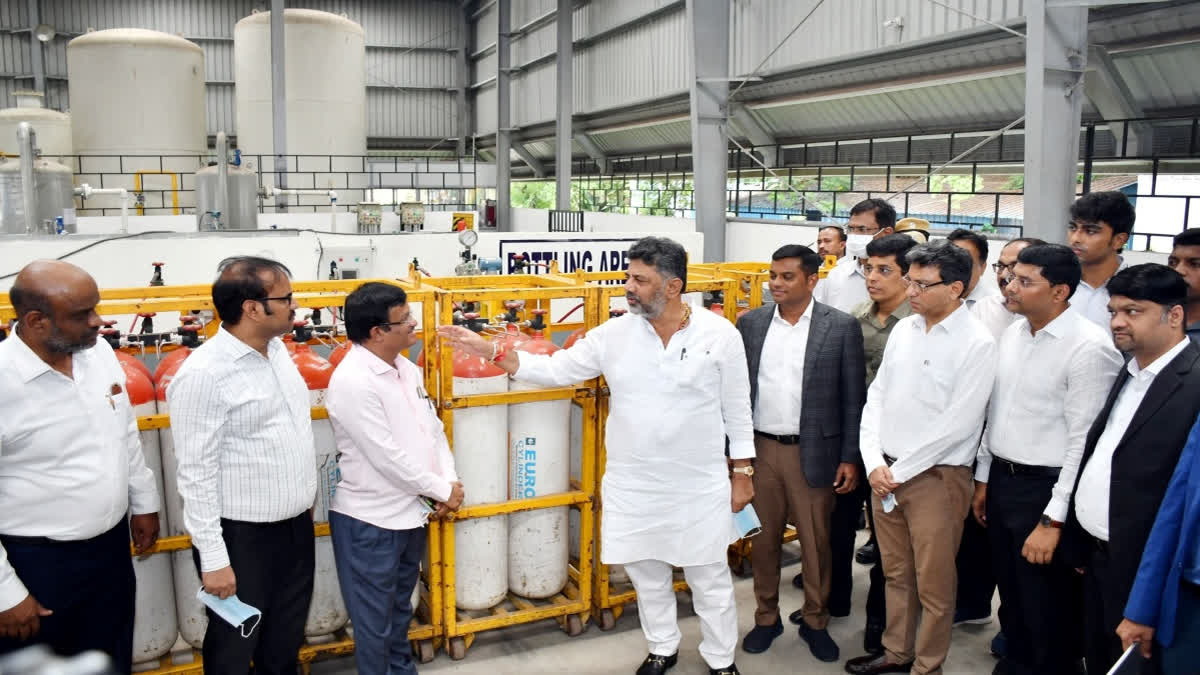 Karnataka Deputy Chief Minister DK Shivakumar visits the Bio CNG Plant in Chennai