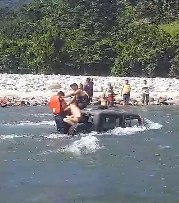 Thar Vehicle Washed Away Ramganga River