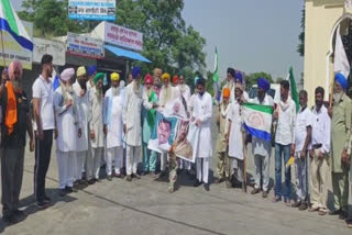 Farmer organizations burnt effigy in Kapurthala