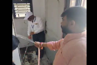 Nanded Hospital Death Case: Shiv Sena MP makes Hospital dean clean filthy toilet