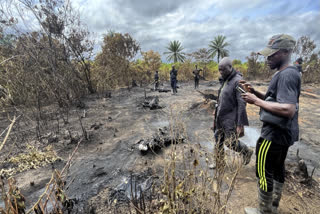 Blast at illegal oil refinery site kills 15 in Nigeria