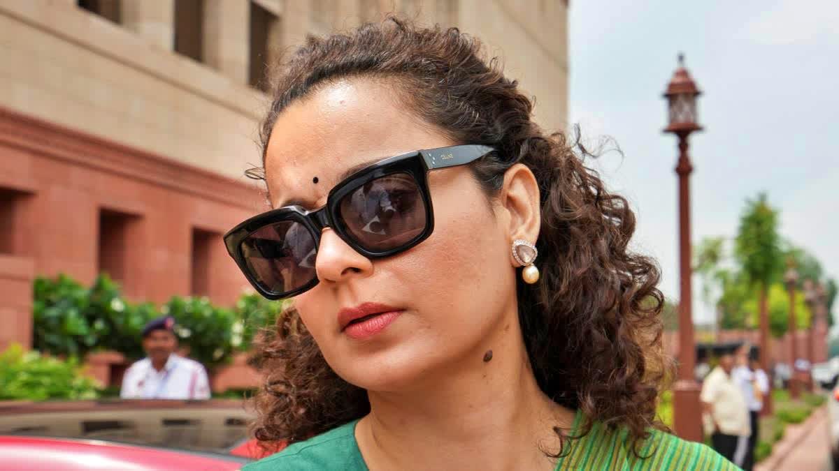 KANGANA RANAUT NEW ROW GANDHI  GANDHI JAYANTI KANGANA RANAUT  കങ്കണ റണാവത് ഗാന്ധിജി  കങ്കണ റണാവത് പുതിയ വിവാദം ഗാന്ധി