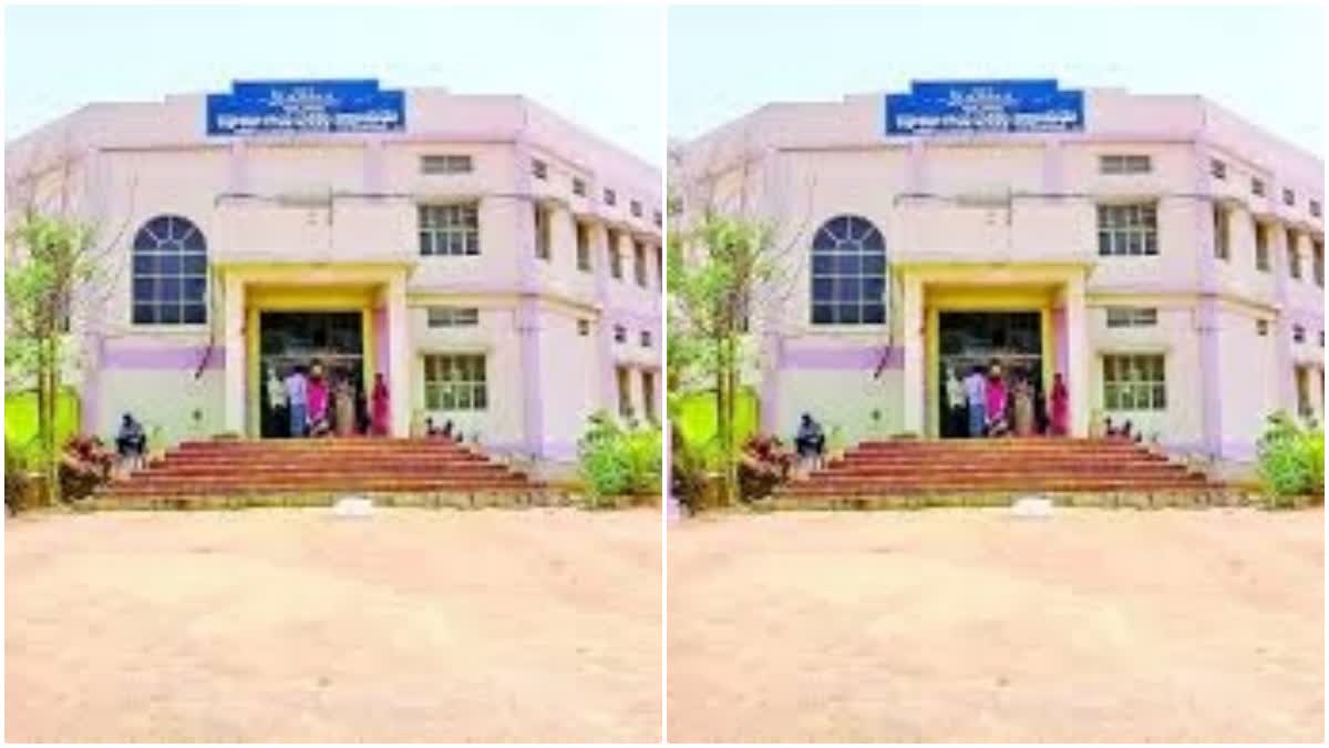 Makloor Kasturba Gandhi Girls School Issue