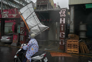 Typhoon Krathon Makes Landfall In Taiwan, Packing Fierce Winds, Torrential Rain