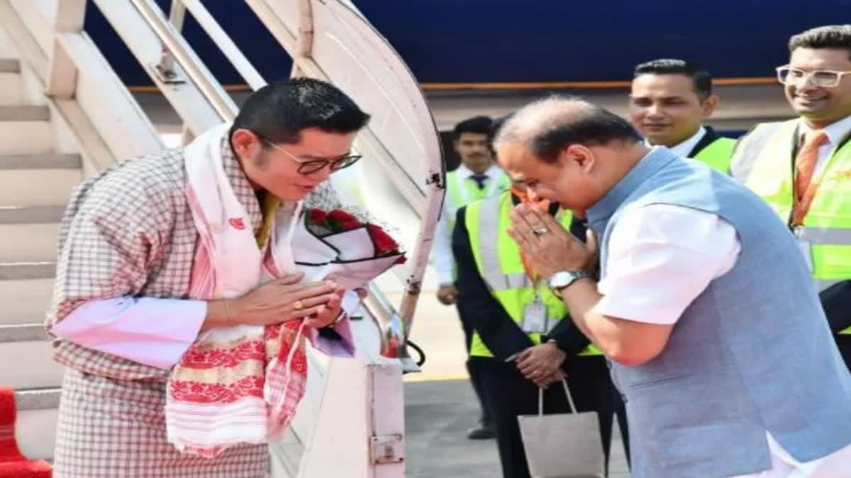 Bhutan king Jigme Wangchuck arrives on a three-day-visit to Assam