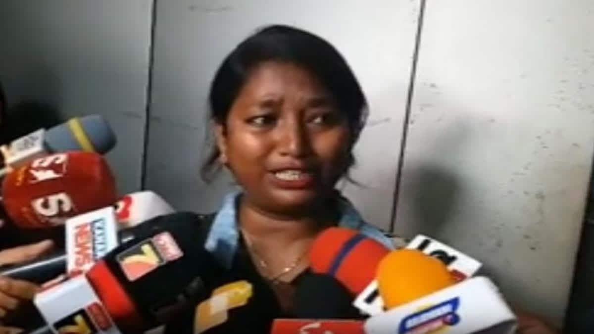 Etv Bharat woman journalist accuses Odia producer Tutu Nayak of Slapping her while covering event in Bhubaneswar