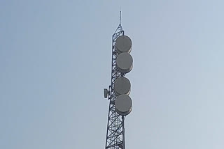 Labor department in Sahibganj sent notice to mobile tower companies to pay dues