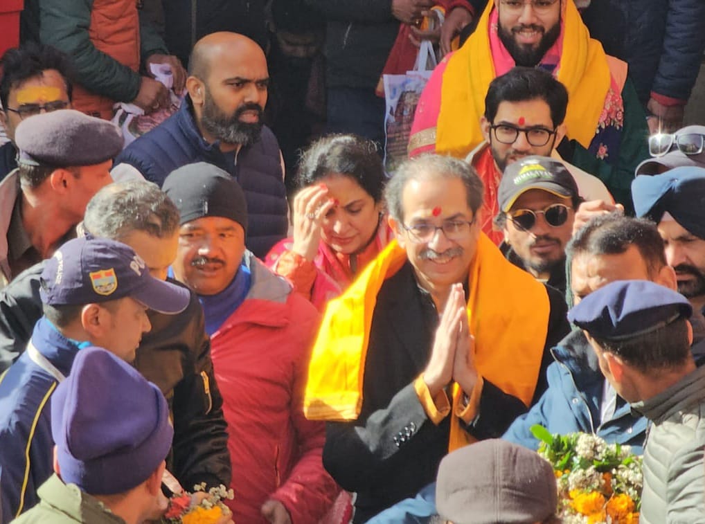 Uddhav Thackeray reached Badrinath Dham