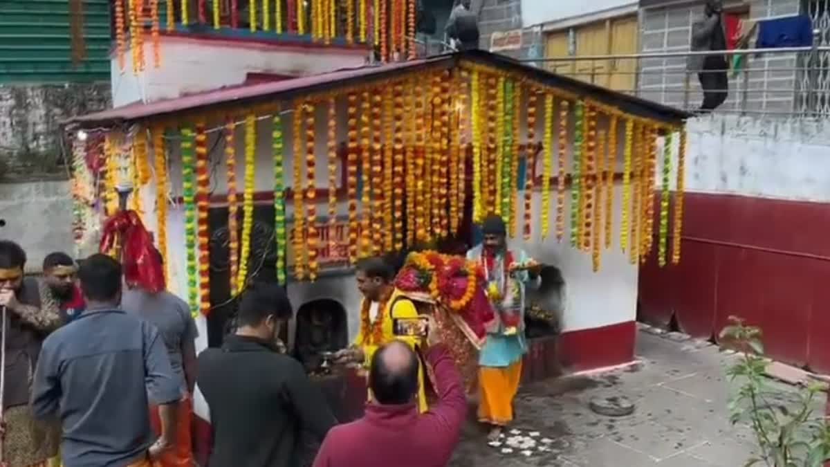 doors closed of Gauri Mai mandir