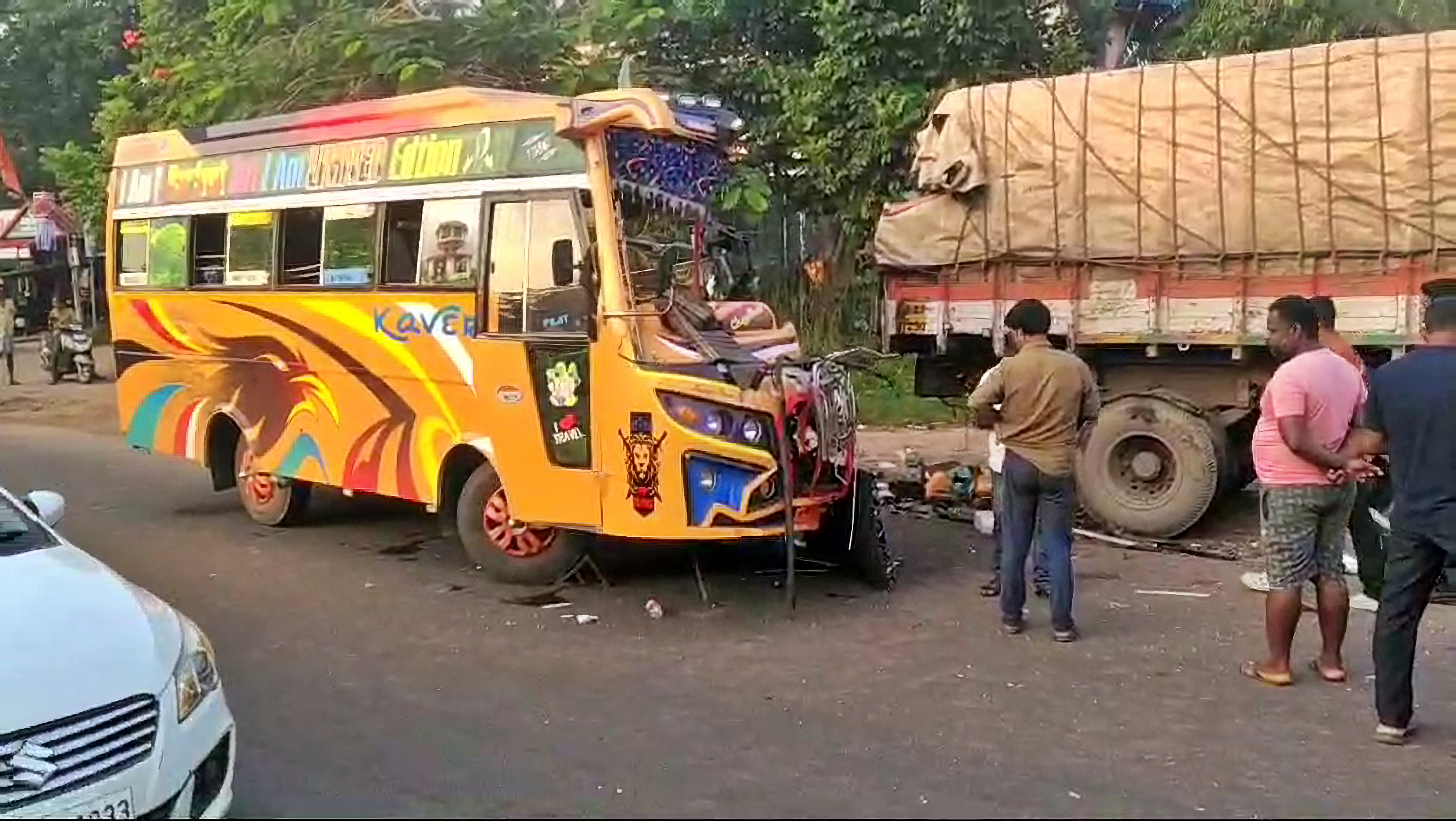 LORRY MINI BUS ACCIDENT