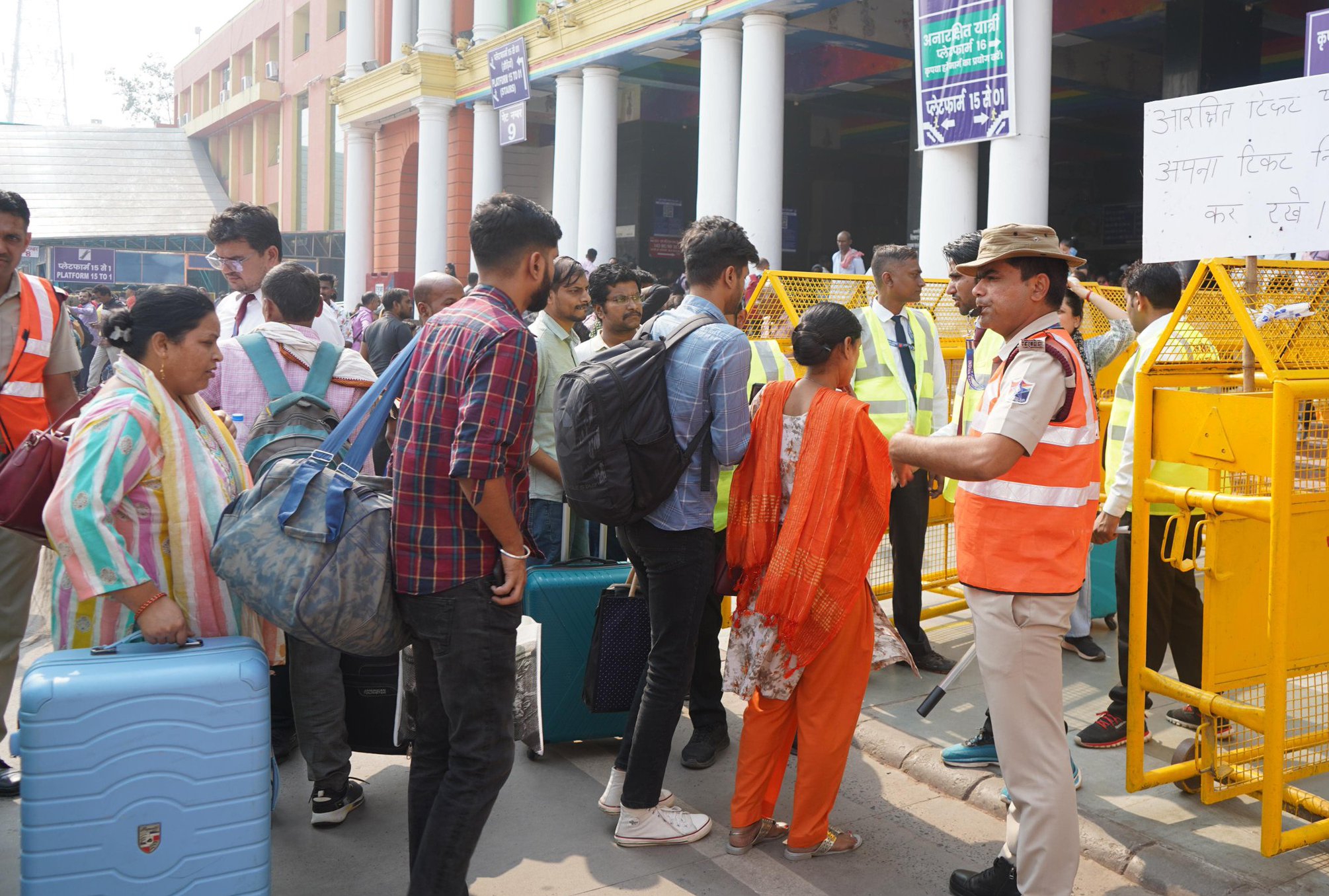 Northern Railway will run 40 trains today for Chhath pilgrims, see route