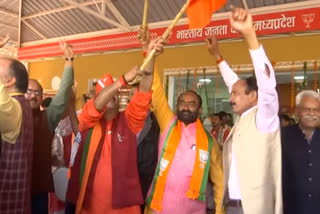 BJP and congress leaders and members are celebrating their leading in four states polls counting