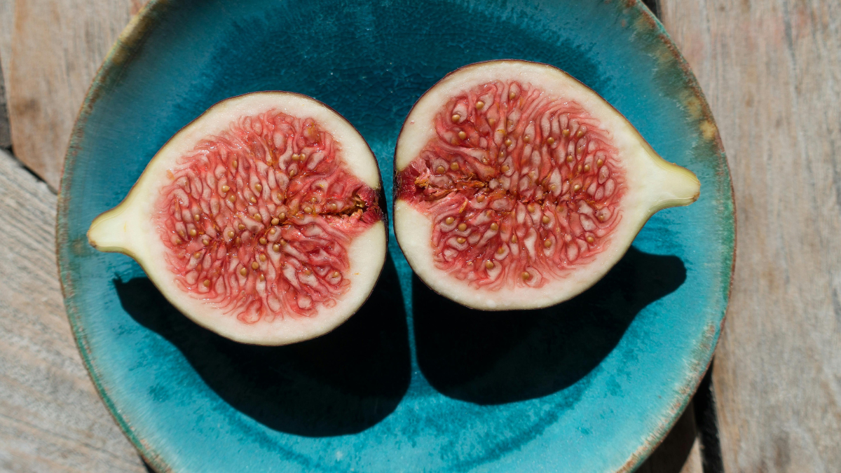 If you eat too many figs then be careful, your health may deteriorate