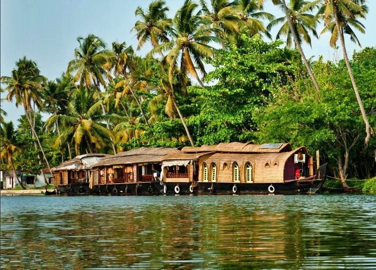 BEST HONEYMOON SPOTS IN KERALA  HONEYMOON SPOTS IN KERALA  KERALA TOURIST SPOTS  കേരളത്തിലെ ടൂറിസ്റ്റ് സ്‌പോട്ട്