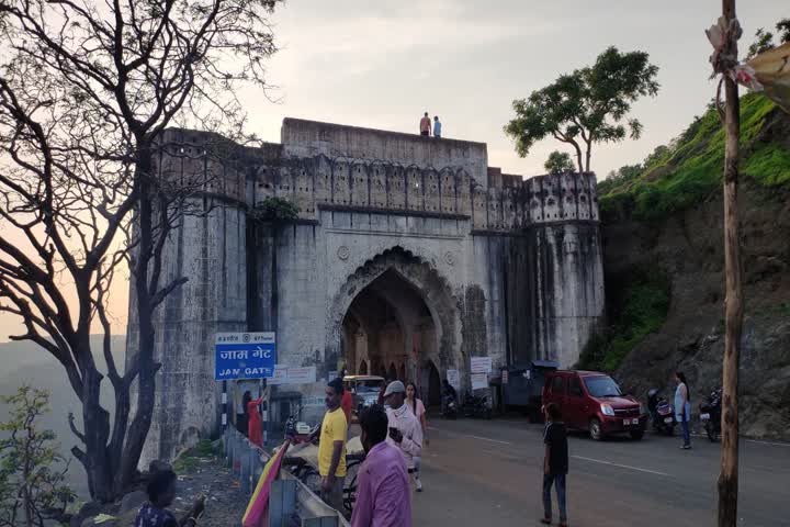 Ancient Koteshwar Mahadev Temple