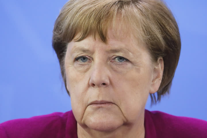 Merkel won't attend G7 summit in person if US goes ahead