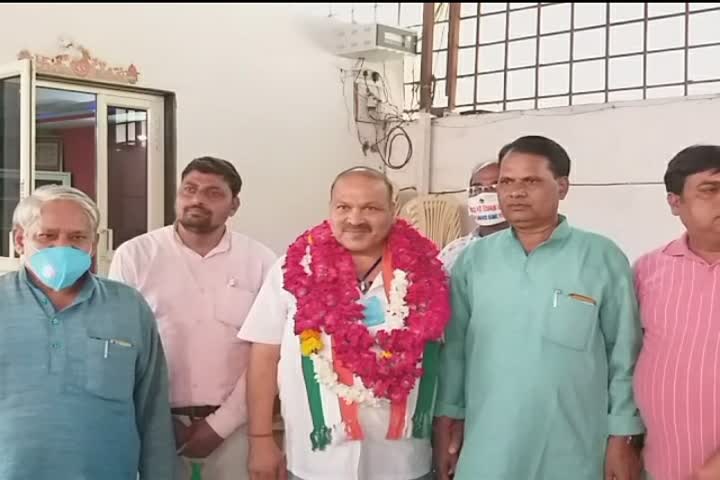 Doctor Satish Sikarwar joined Congress