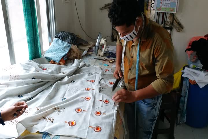 Designer studio in Raipur joins COVID-19 fight, starts producing designer masks