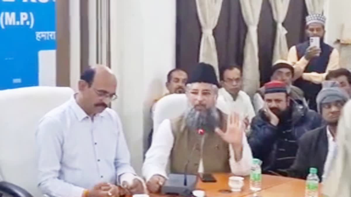 Khandwa Shahar Qazi opposes Loud speaker ban