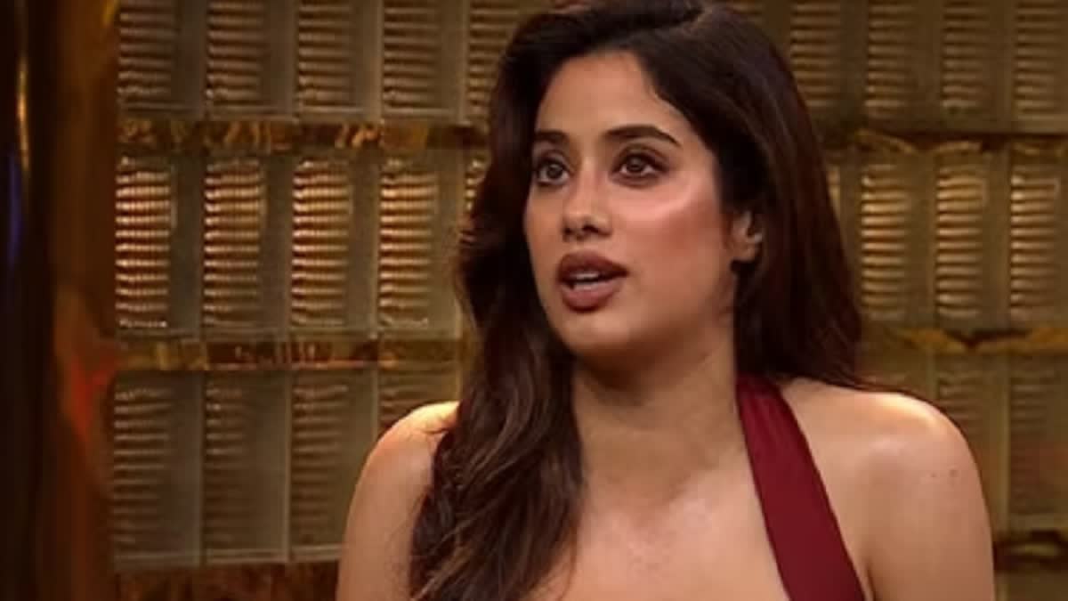 Janhvi Kapoor in KWK 8