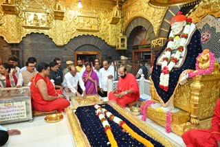 Sharad Pawar in Shirdi