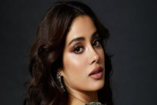 Janhvi Kapoor In KWK 8