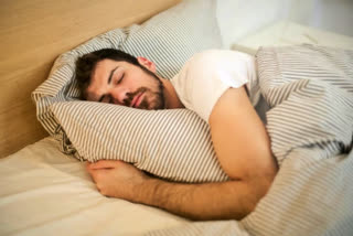 Disrupted sleep in 30s 40s may up memory thinking problems later